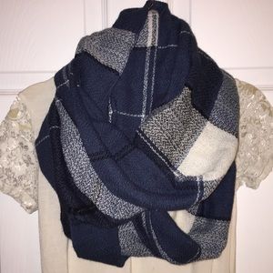 plaid blue and white infinity scarf!